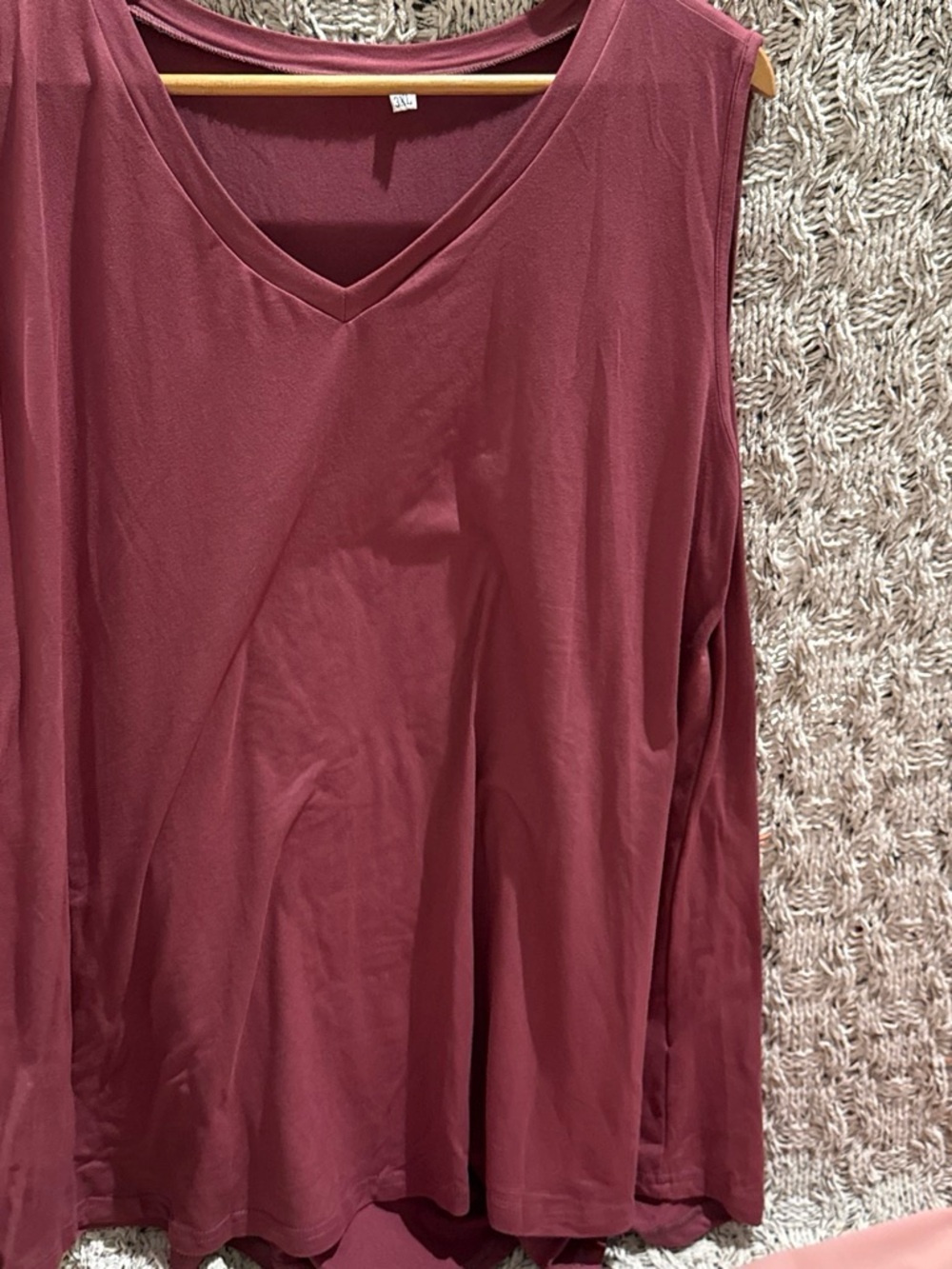 Women's V-Neck Long Sleeve Top - Burgundy